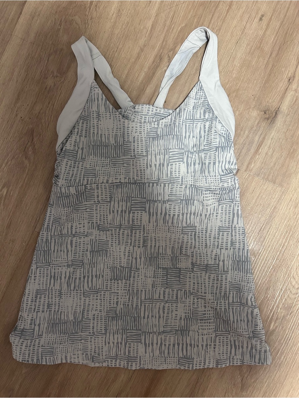 Women’s Light Gray Patterned Tank Top